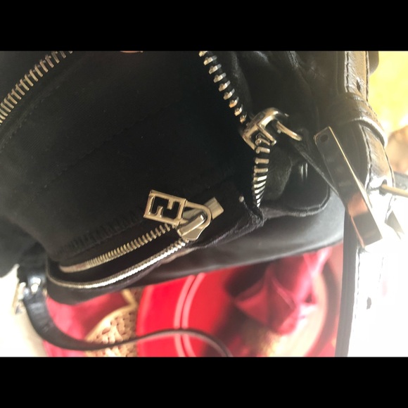 FENDI BLACK NEOPRENE SHOULDER BAG - Picture 5 of 8